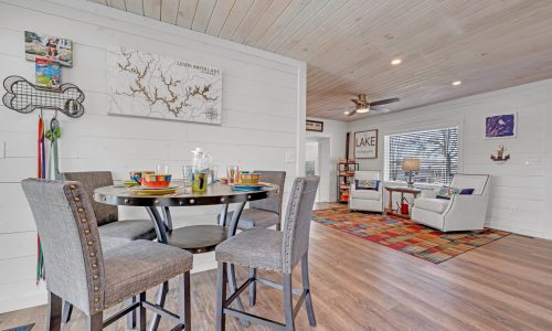 Modern Lake Bungalow