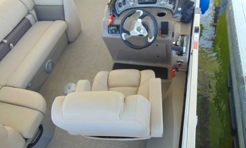 Plush Leather Seats and Adjustable Swivel Captain's Chair